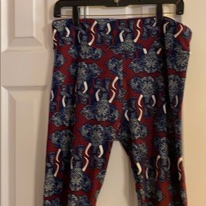Ladies LulaRoe T&C elephants print leggings